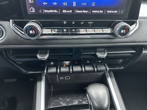 Used 2024 Chevrolet Colorado LT w/ LT Convenience Package image 29