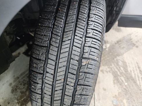 Used 2020 Jeep Cherokee Limited w/ Advanced Safety Group image 38