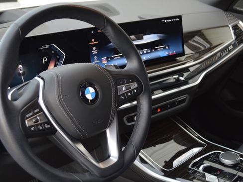 Certified 2025 BMW X5 xDrive40i AWD/4WD image 25