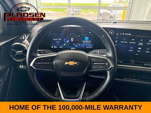 Used 2025 Chevrolet Equinox LT AWD/4WD image 8