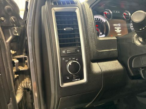 Used 2021 RAM 1500 Classic Warlock w/ Luxury Group AWD/4WD image 18