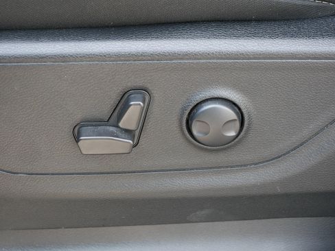 Used 2022 RAM 1500 Big Horn AWD/4WD image 20
