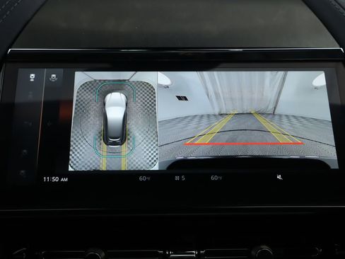 New 2026 Aston Martin DBX 707 image 16