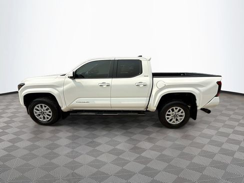 Used 2024 Toyota Tacoma SR5 RWD image 9