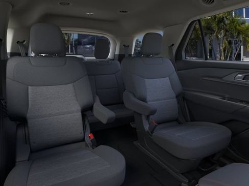 New 2026 Ford Explorer Active RWD image 12