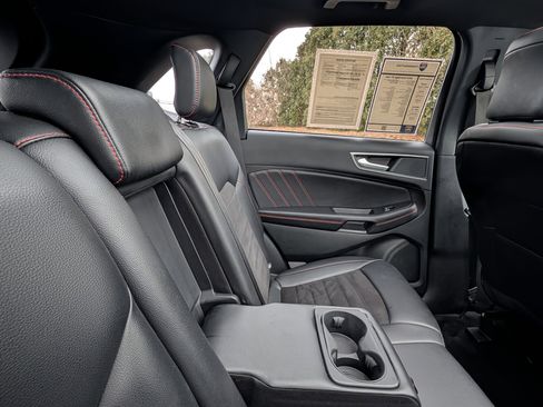 Used 2024 Ford Edge ST-Line image 32