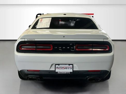 Used 2019 Dodge Challenger R/T RWD image 6
