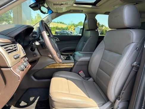 Used 2017 GMC Yukon Denali w/ Open Road Package AWD/4WD image 22