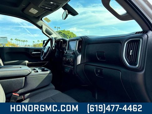 Used 2021 Chevrolet Silverado 1500 LT image 21