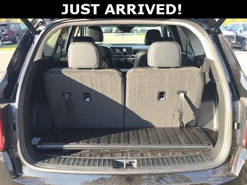 Used 2025 Kia Sorento EX image 7