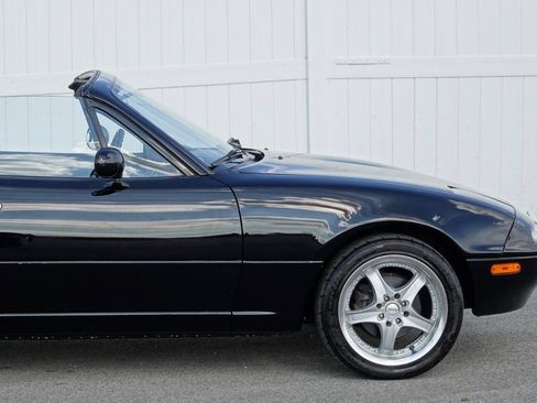 Used 1996 MAZDA MX-5 Miata RWD image 46