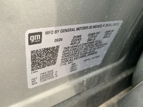 Used 2024 GMC Terrain SLT w/ Infotainment Package II AWD/4WD image 28
