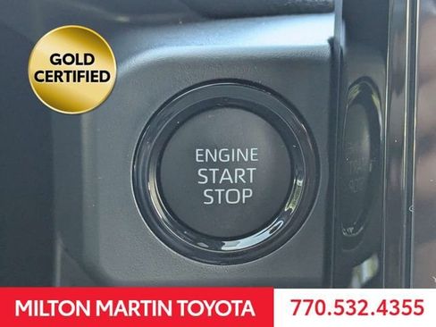 Certified 2025 Toyota Tacoma Limited AWD/4WD image 28