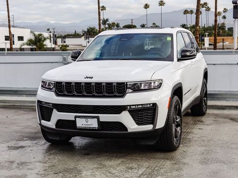 New 2026 Jeep Grand Cherokee Limited AWD/4WD image 4