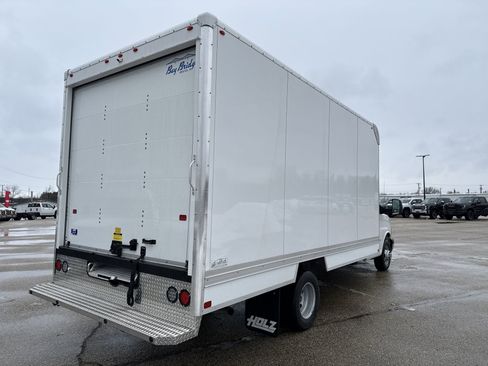 New 2025 GMC Savana 3500 1WT w/ Power Convenience Package image 39