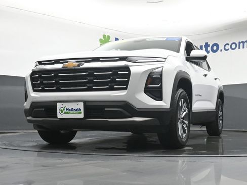 Used 2025 Chevrolet Equinox LT AWD/4WD image 7