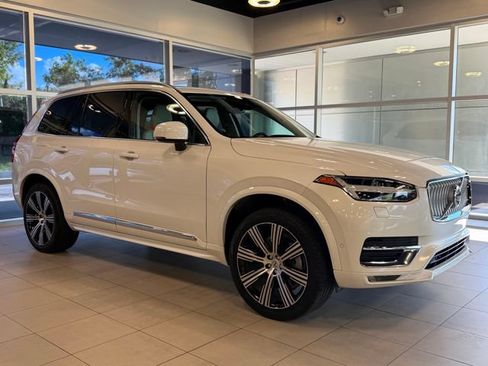Used 2024 Volvo XC90 B5 Plus w/ Protection Package Premier AWD/4WD image 6