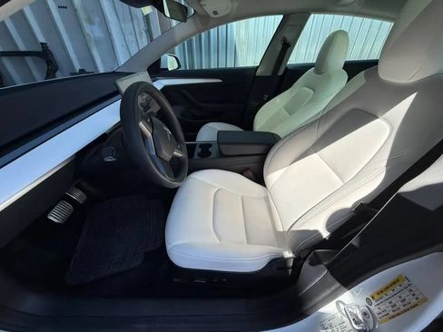 Used 2023 Tesla Model 3 Standard Range RWD image 13