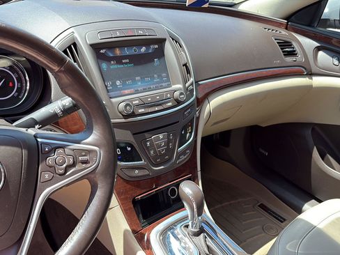 Used 2016 Buick Regal Premium FWD image 9