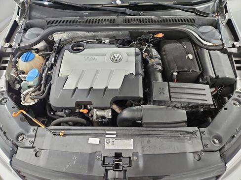 Used 2012 Volkswagen Jetta TDI FWD image 20