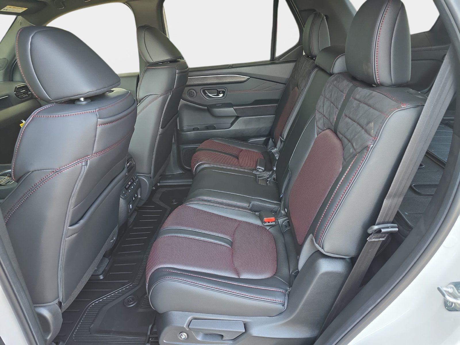 New 2026 Honda Pilot Elite image 15