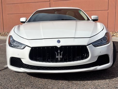 Used 2014 Maserati Ghibli RWD image 2