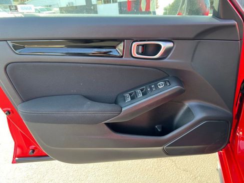 Used 2025 Honda Civic Sport image 12