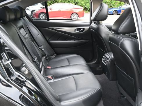 Used 2022 INFINITI Q50 Luxe w/ Cargo Package RWD image 33