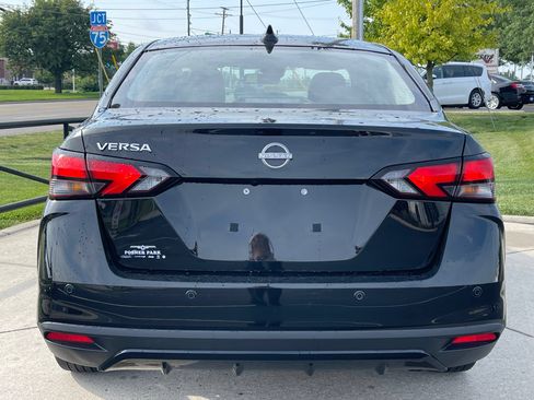 Used 2025 Nissan Versa SV FWD image 6