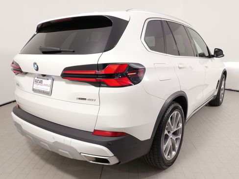 Used 2024 BMW X5 xDrive40i image 11