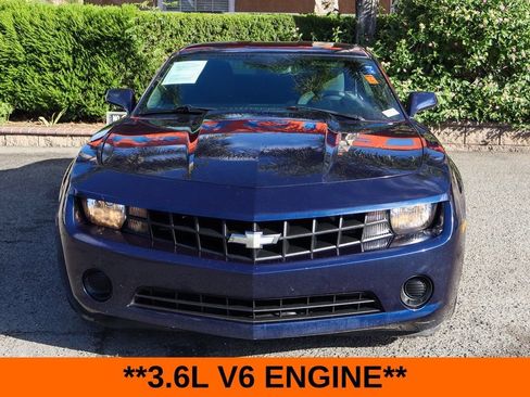 Used 2011 Chevrolet Camaro LS RWD image 3