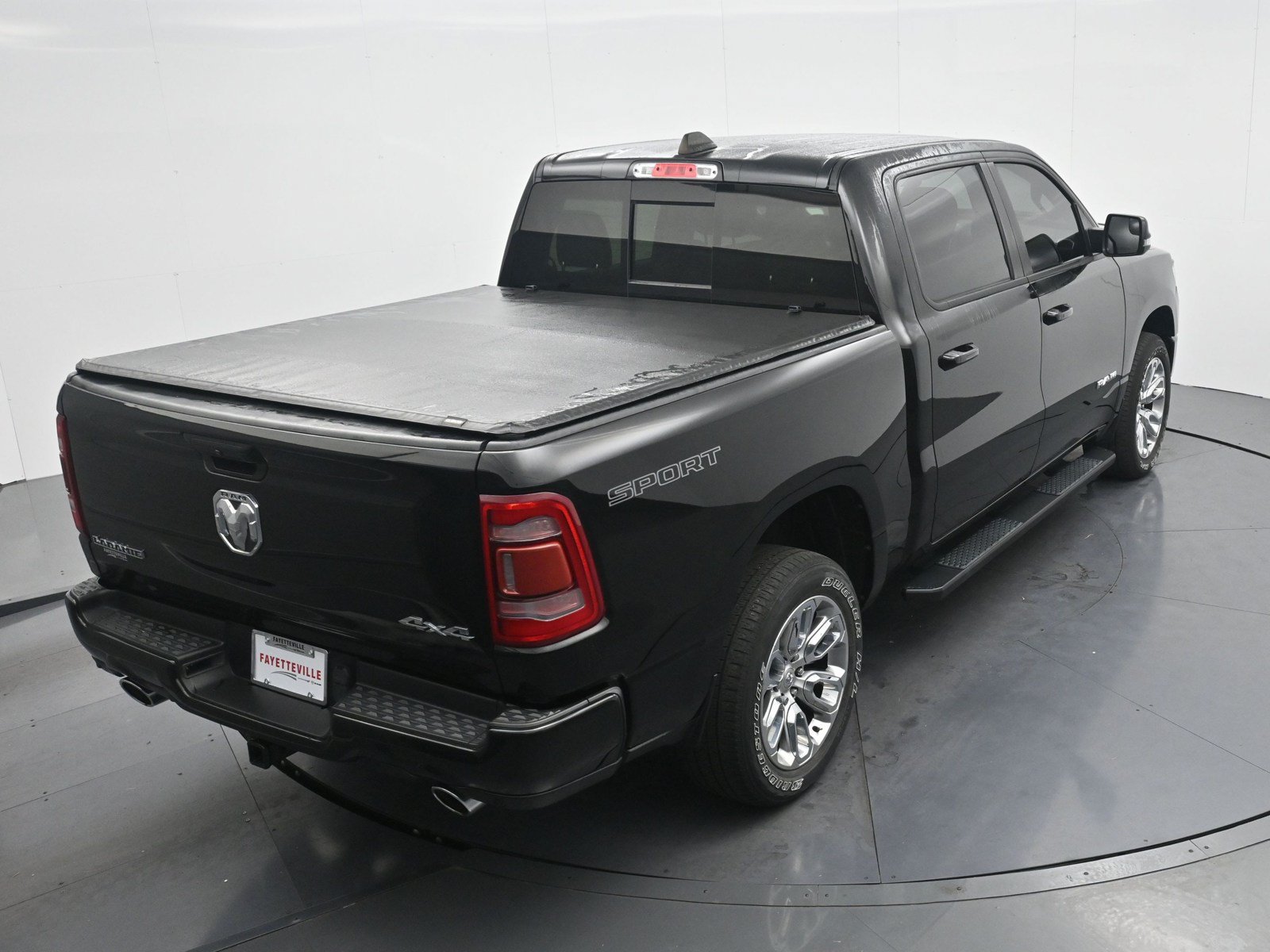 Used 2023 RAM 1500 Laramie AWD/4WD image 20