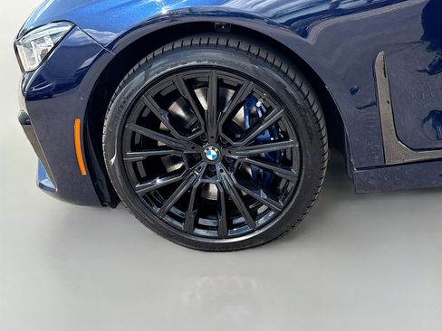 Used 2022 BMW 750i xDrive w/ Executive Package AWD/4WD image 43