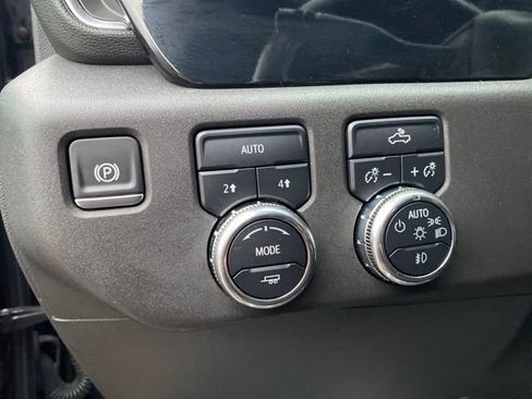 Used 2025 GMC Sierra 1500 Elevation AWD/4WD image 18