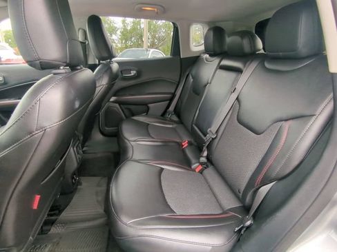 Used 2020 Jeep Compass Trailhawk AWD/4WD image 15