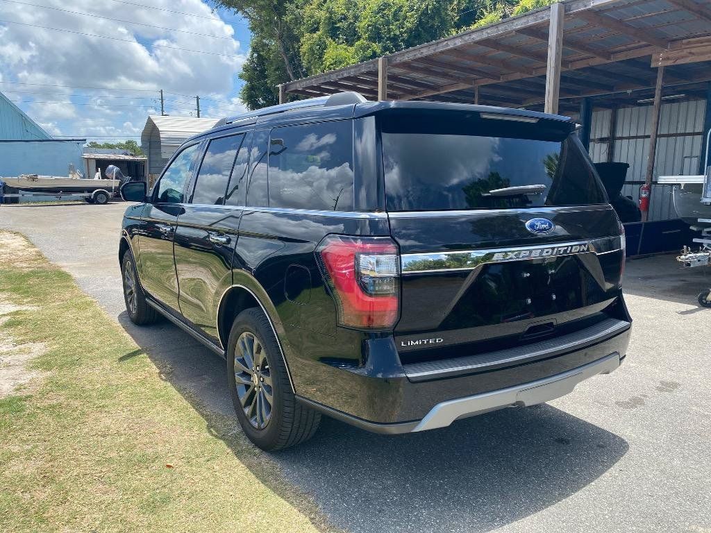 Used 2019 Ford Expedition Limited RWD image 10
