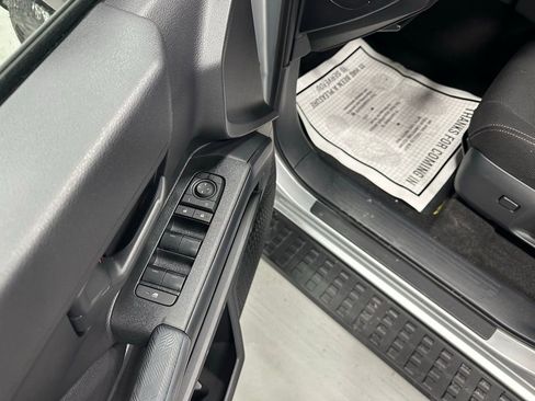 Used 2025 Toyota 4Runner TRD Off-Road image 9