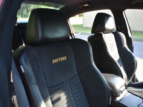 Used 2017 Dodge Charger R/T RWD image 23