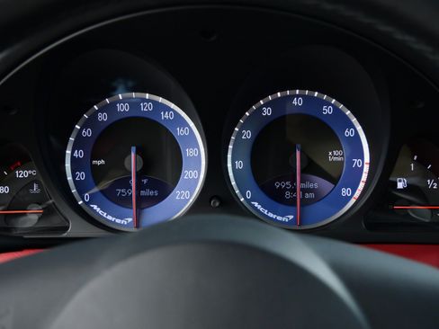 Used 2006 Mercedes-Benz SLR image 35
