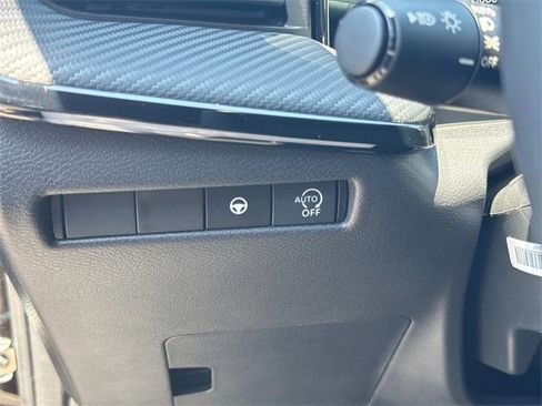 New 2025 Nissan Kicks SR image 20