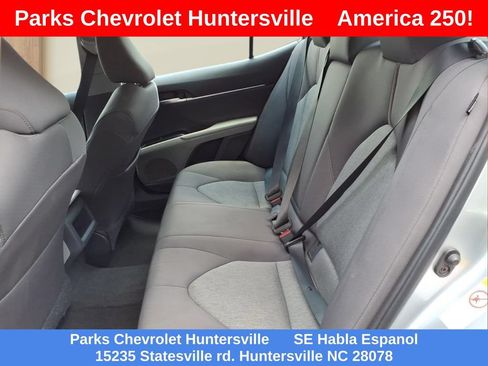 Used 2018 Toyota Camry LE FWD image 20