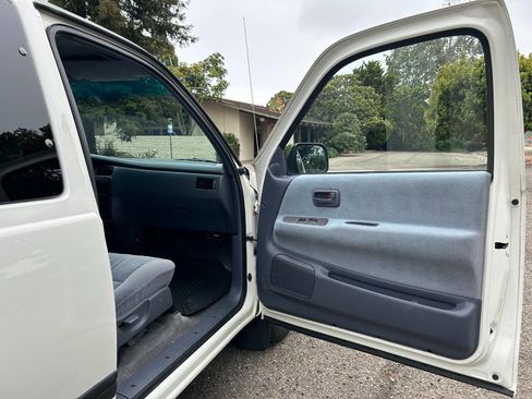 Used 1998 Toyota T100 SR5 RWD image 29