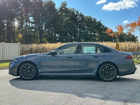 New 2026 BMW M5 Base w/ Executive Package image 4