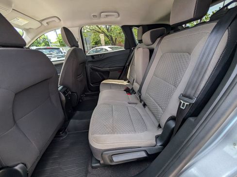 Used 2022 Ford Escape SE w/ Convenience Package FWD image 17
