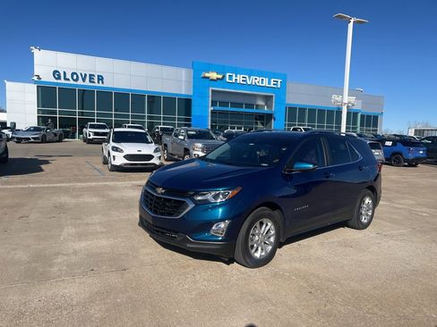 Used 2021 Chevrolet Equinox LT image 1