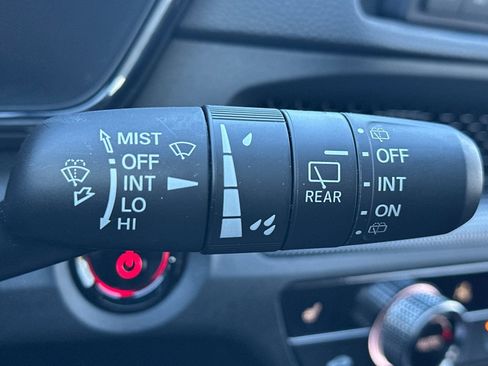 Used 2025 Honda CR-V Sport image 40