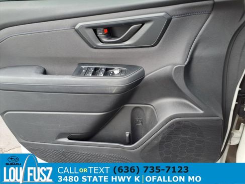 Used 2025 Subaru Forester Premium image 22