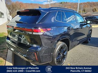 New 2026 Volkswagen Tiguan SE R-Line video 3