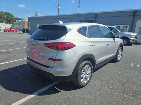 Used 2021 Hyundai Tucson SE AWD/4WD image 2