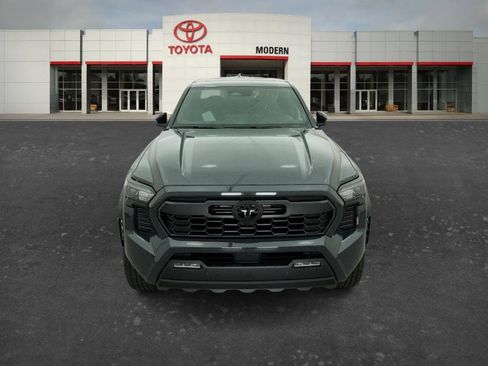 New 2026 Toyota Tacoma TRD Off-Road AWD/4WD image 8